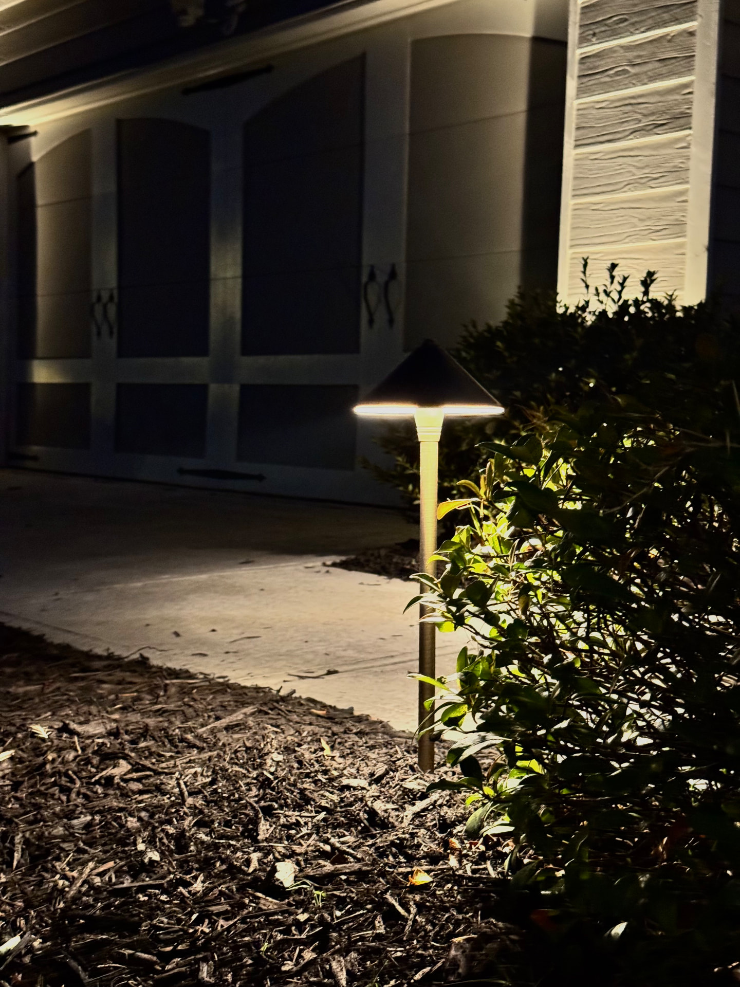 Driveway Accent Lighting — Afterglow Landscape Lighting project